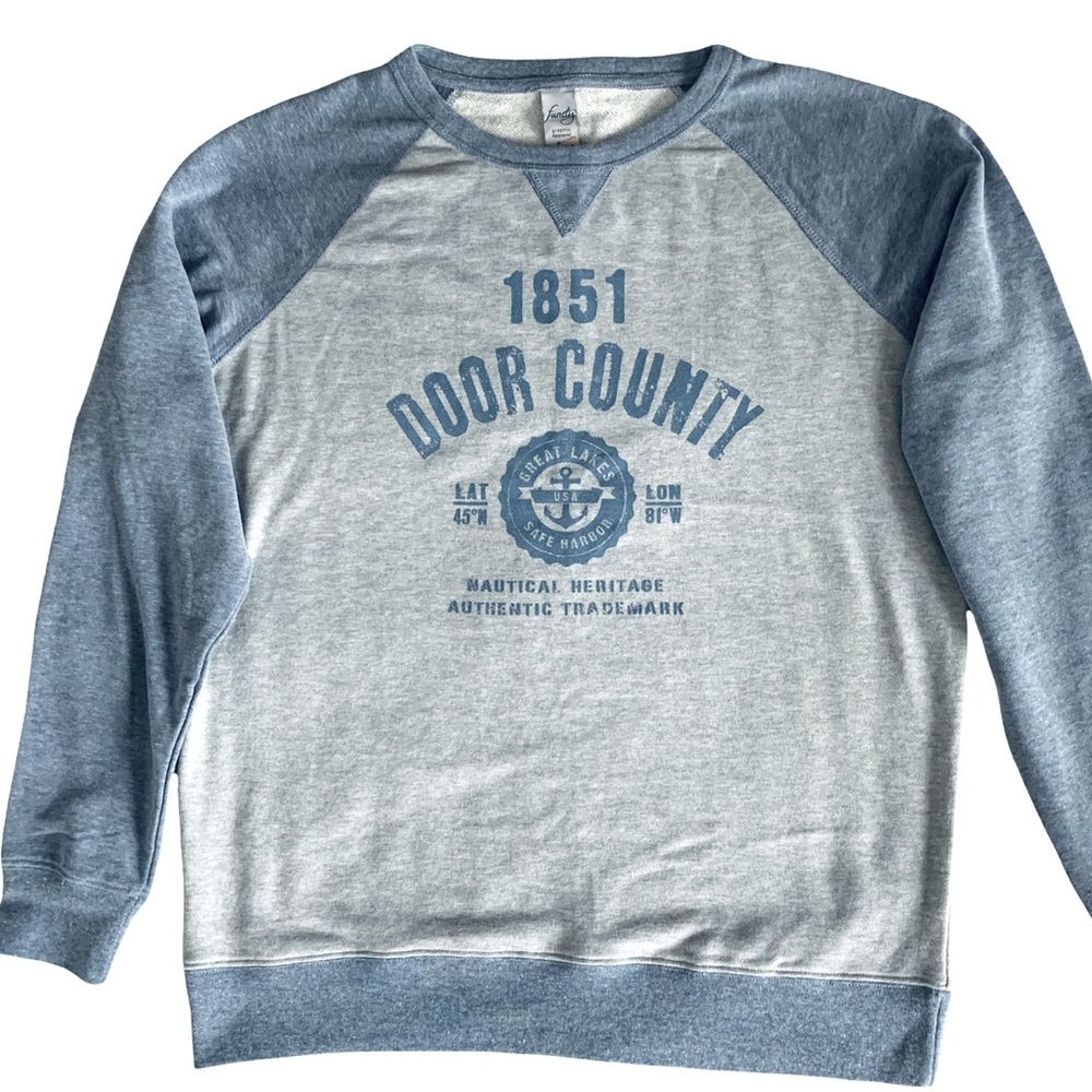 FUNDY SWEATSHIRT SIZE M